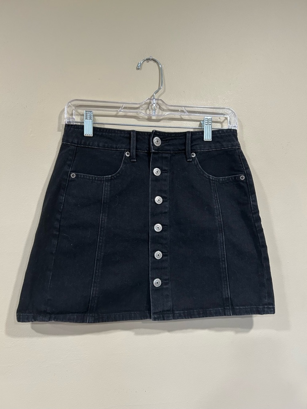 American Eagle Outfitters Black Button-Front Mini Skirt Size 2